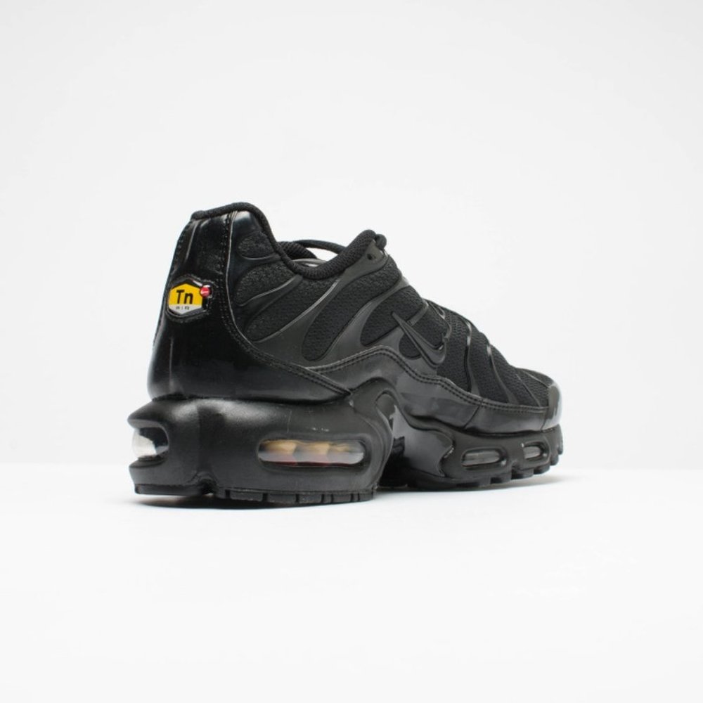 NIKE AIR MAX PLUS "TRIPLE BLACK" Running - Picture 9 of 11